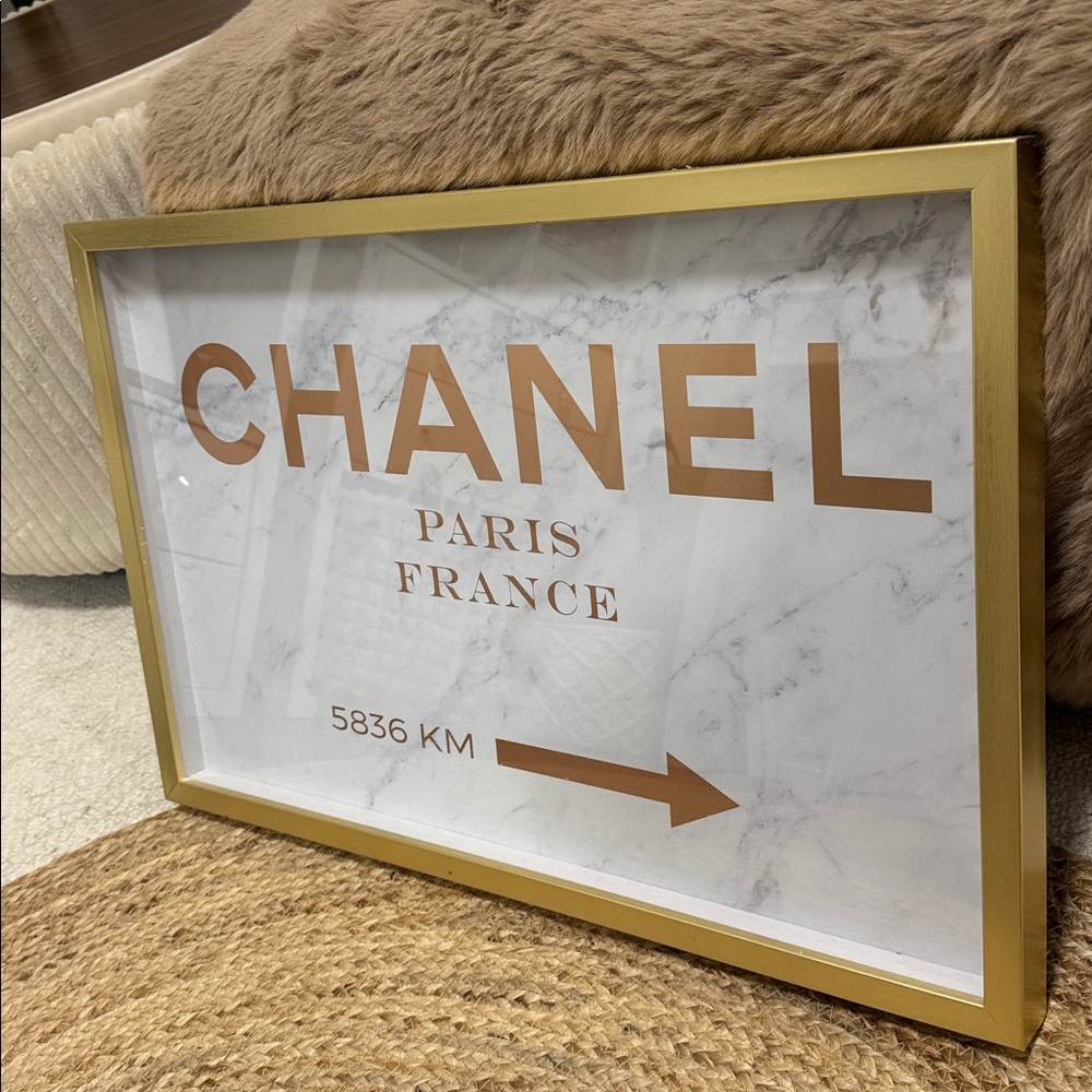 CHANEL Gold Frame with White Marble Accent